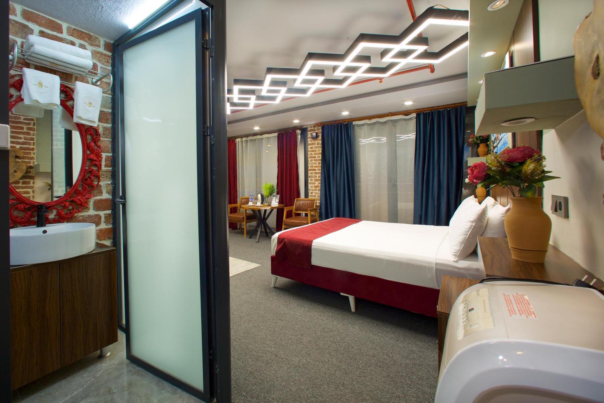 Galata By Boss Hotel Истанбул Екстериор снимка